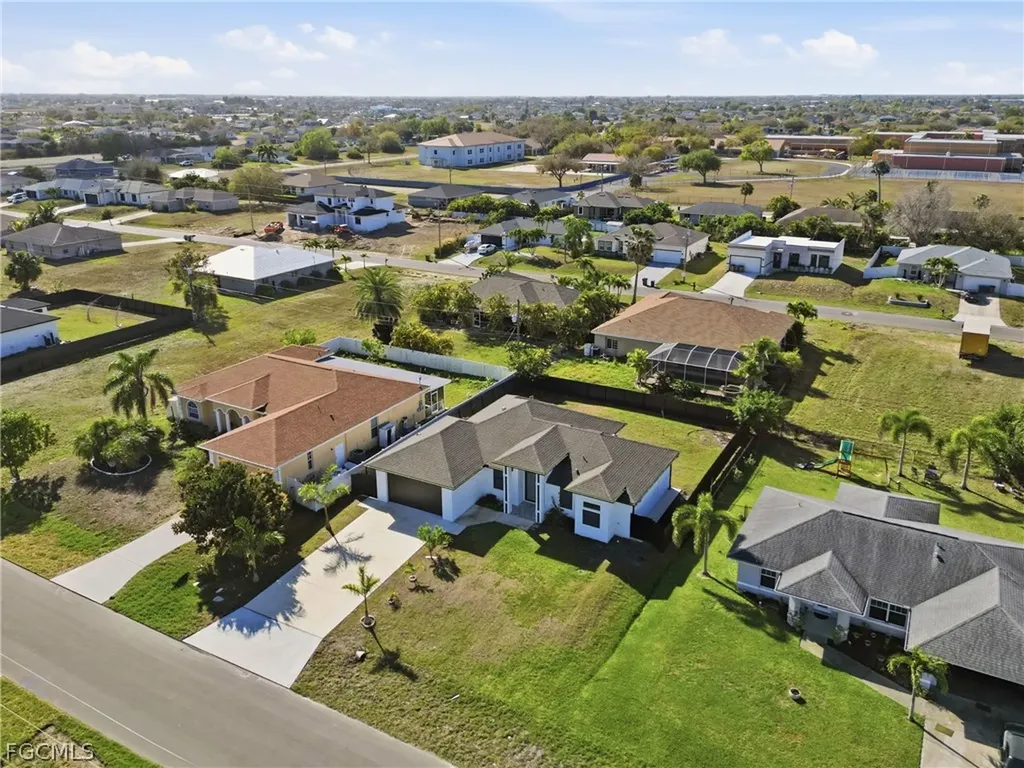 1108 NE 19th Terrace Cape Coral FL 33909