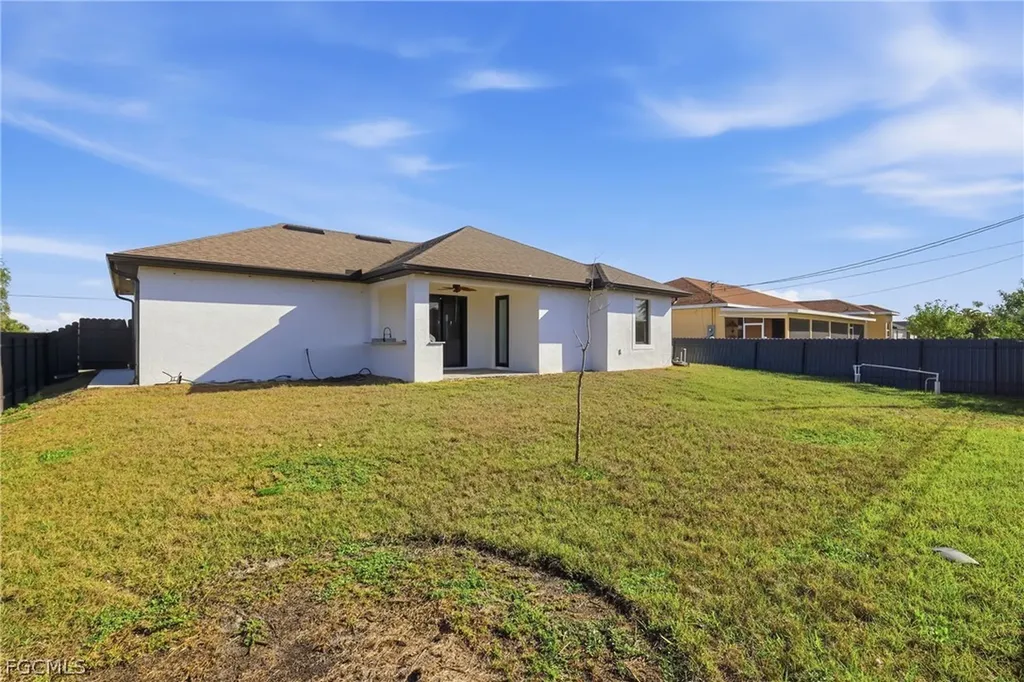 1108 NE 19th Terrace Cape Coral FL 33909