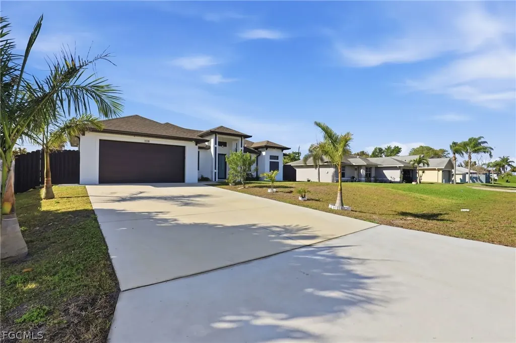 1108 NE 19th Terrace Cape Coral FL 33909