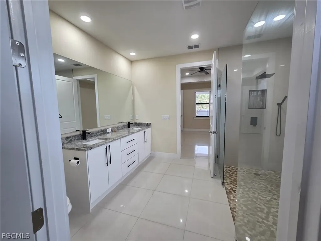 1140 NW 19th Avenue Cape Coral FL 33993