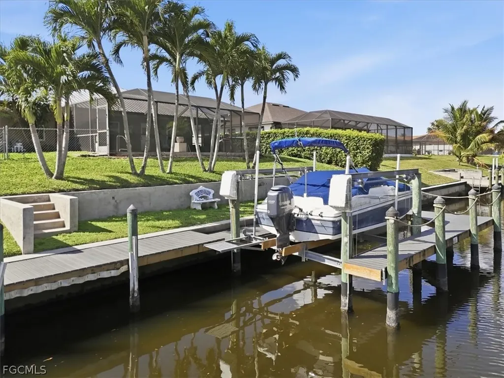 1201 SE 14th Street Cape Coral FL 33990