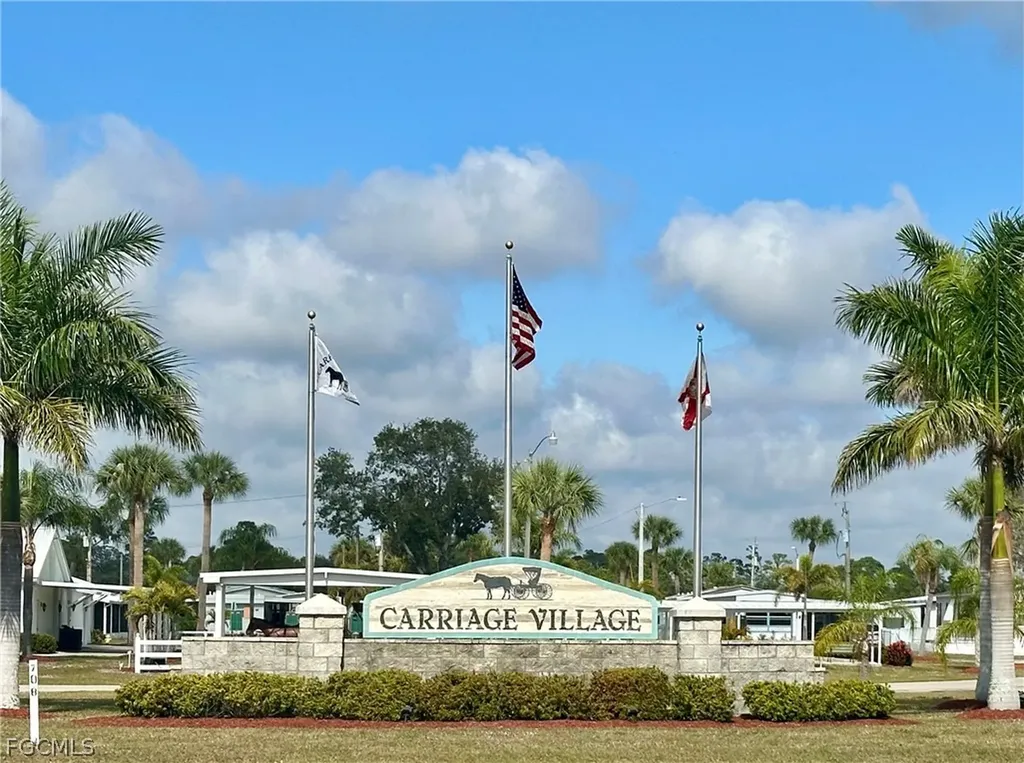 201 Captains Walk North Fort Myers FL 33917