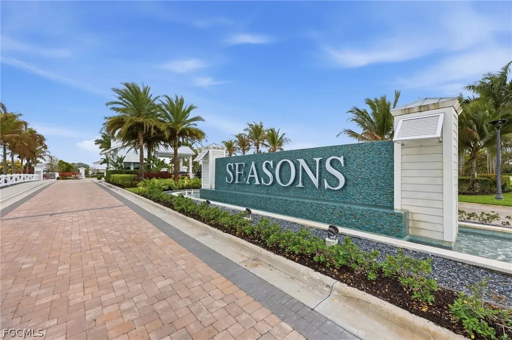 28347 Captiva Shell Loop Bonita Springs FL 34135