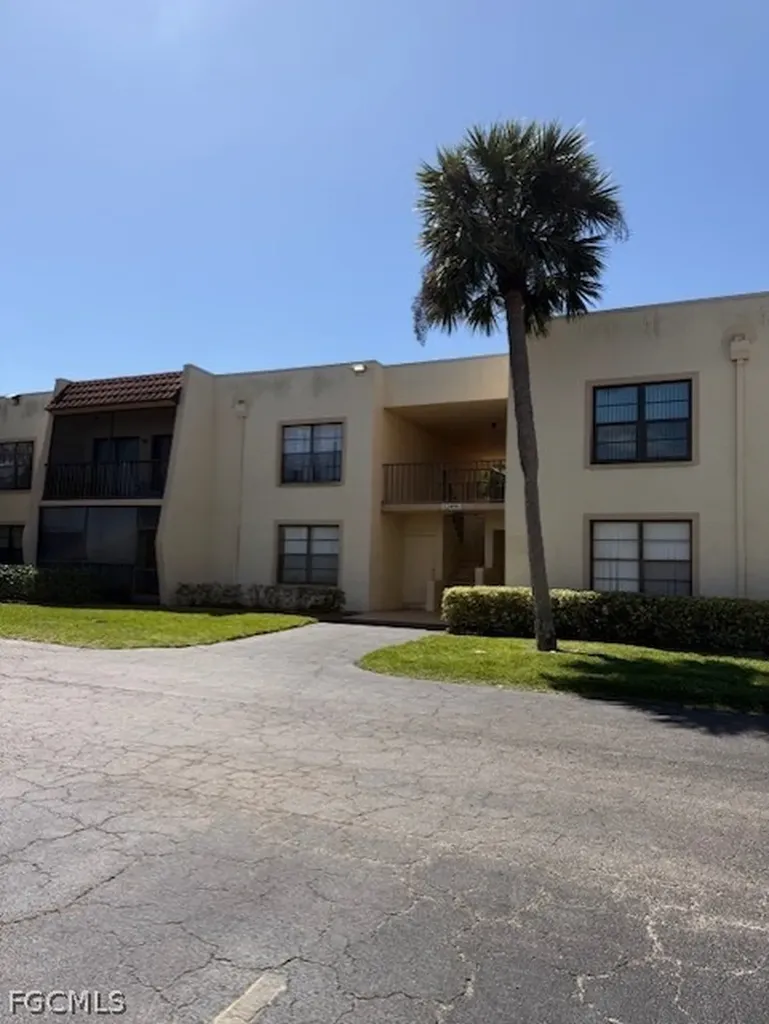 12491 Mcgregor Boulevard Fort Myers FL 33919