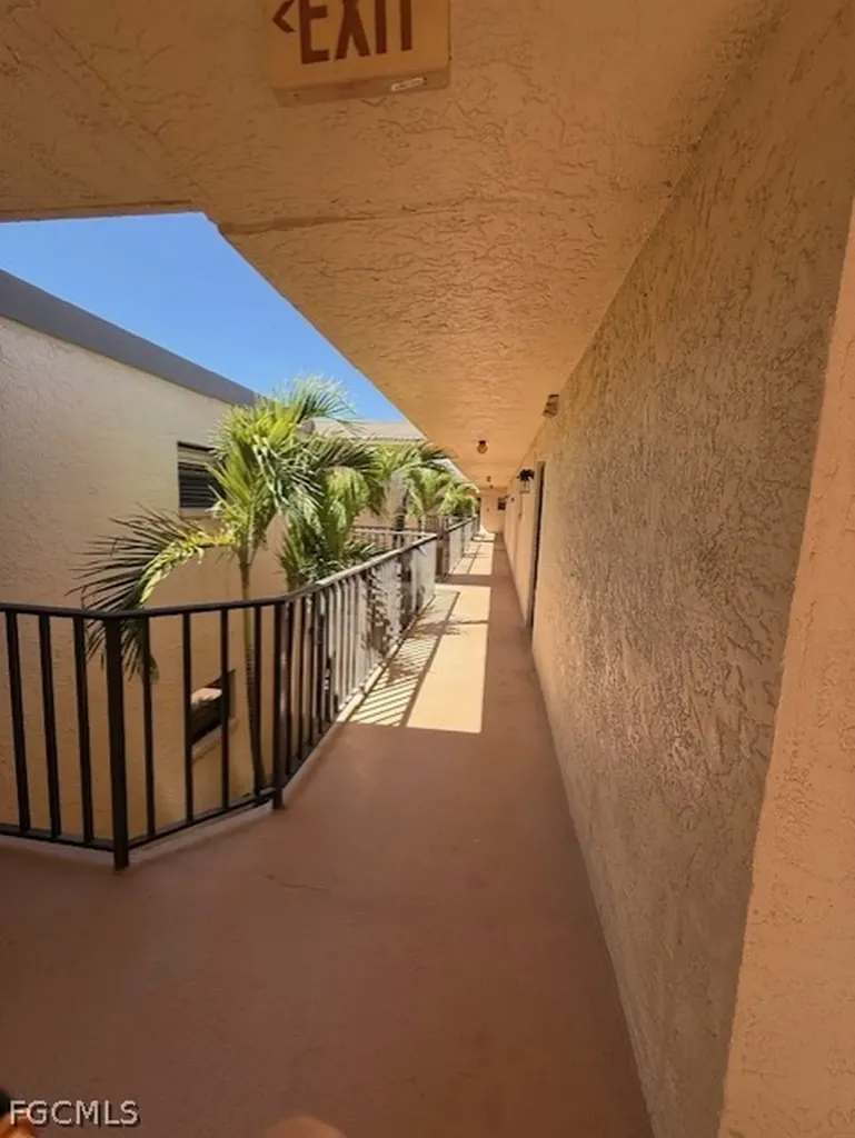 12491 Mcgregor Boulevard Fort Myers FL 33919