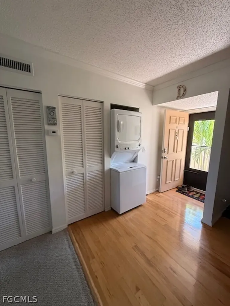 12491 Mcgregor Boulevard Fort Myers FL 33919