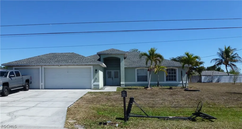 513 SE 16th Place Cape Coral FL 33990
