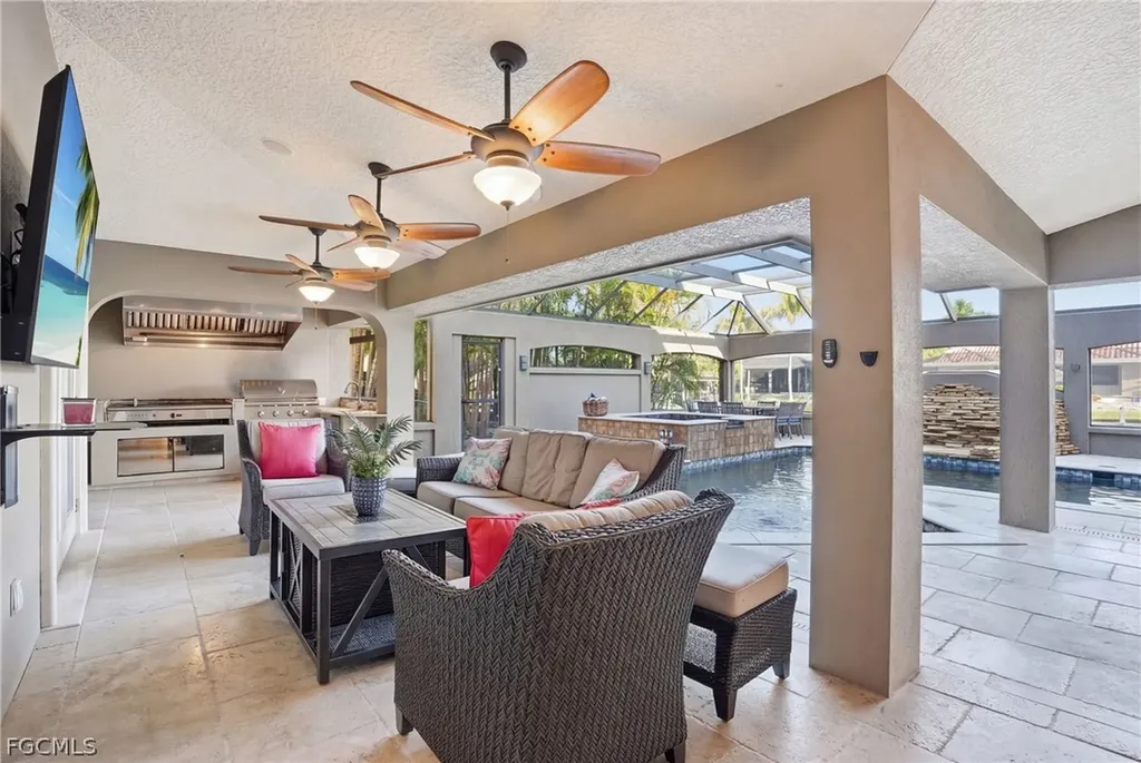 2827 SW 33rd Street Cape Coral FL 33914