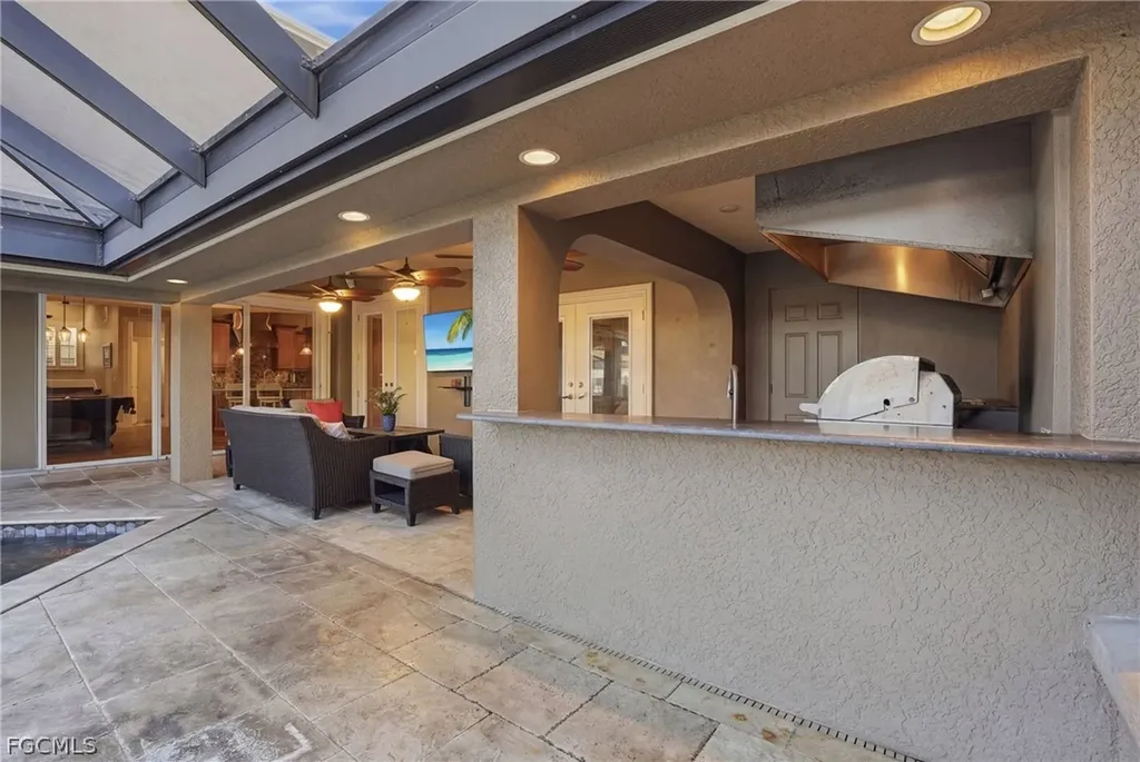 2827 SW 33rd Street Cape Coral FL 33914
