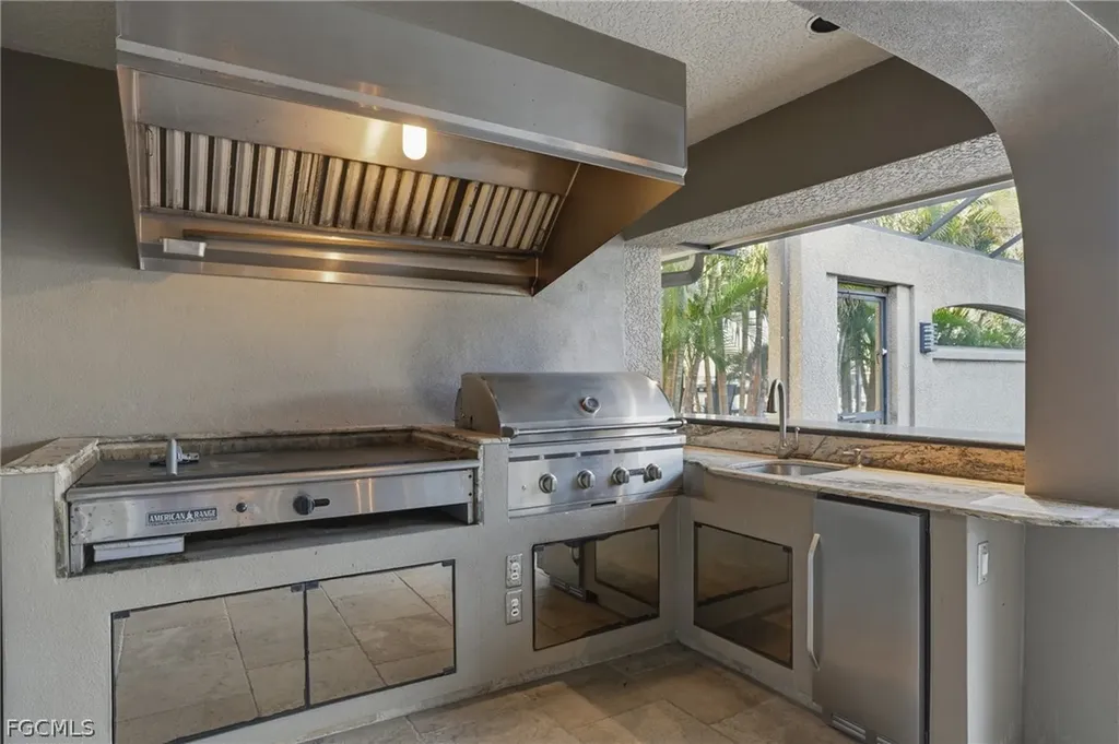 2827 SW 33rd Street Cape Coral FL 33914