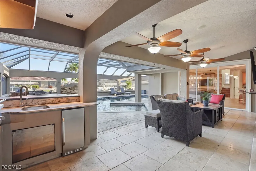 2827 SW 33rd Street Cape Coral FL 33914