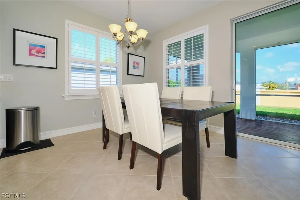 183 Destiny Circle Cape Coral FL 33990