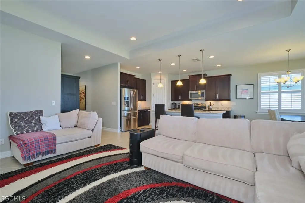 183 Destiny Circle Cape Coral FL 33990