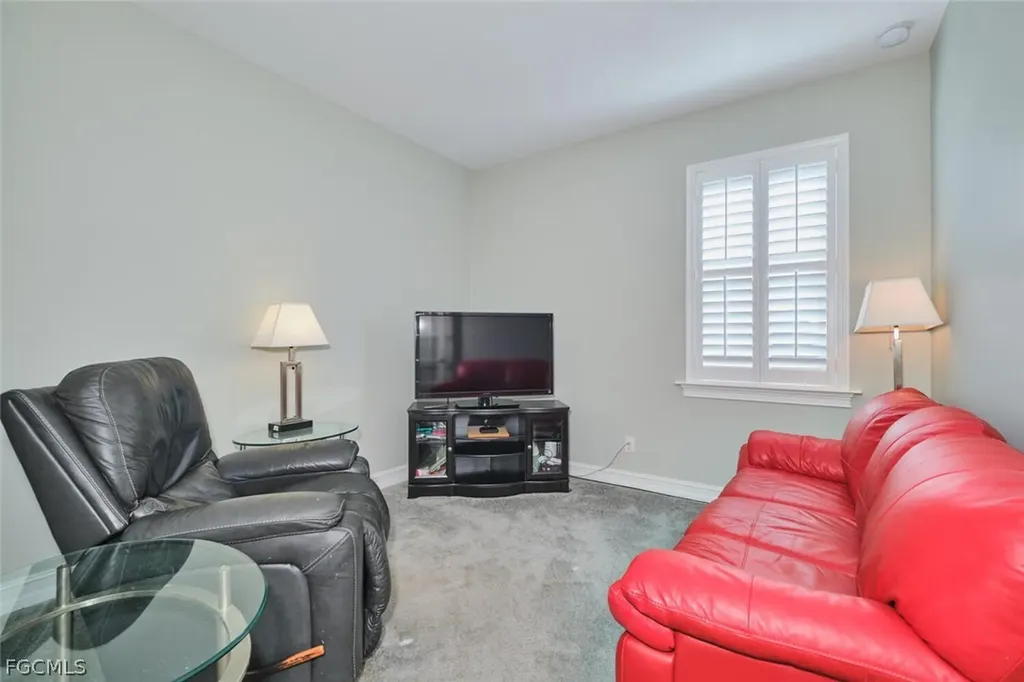 183 Destiny Circle Cape Coral FL 33990