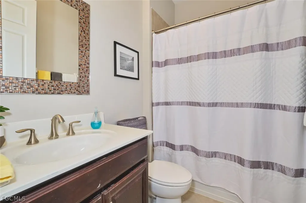 183 Destiny Circle Cape Coral FL 33990