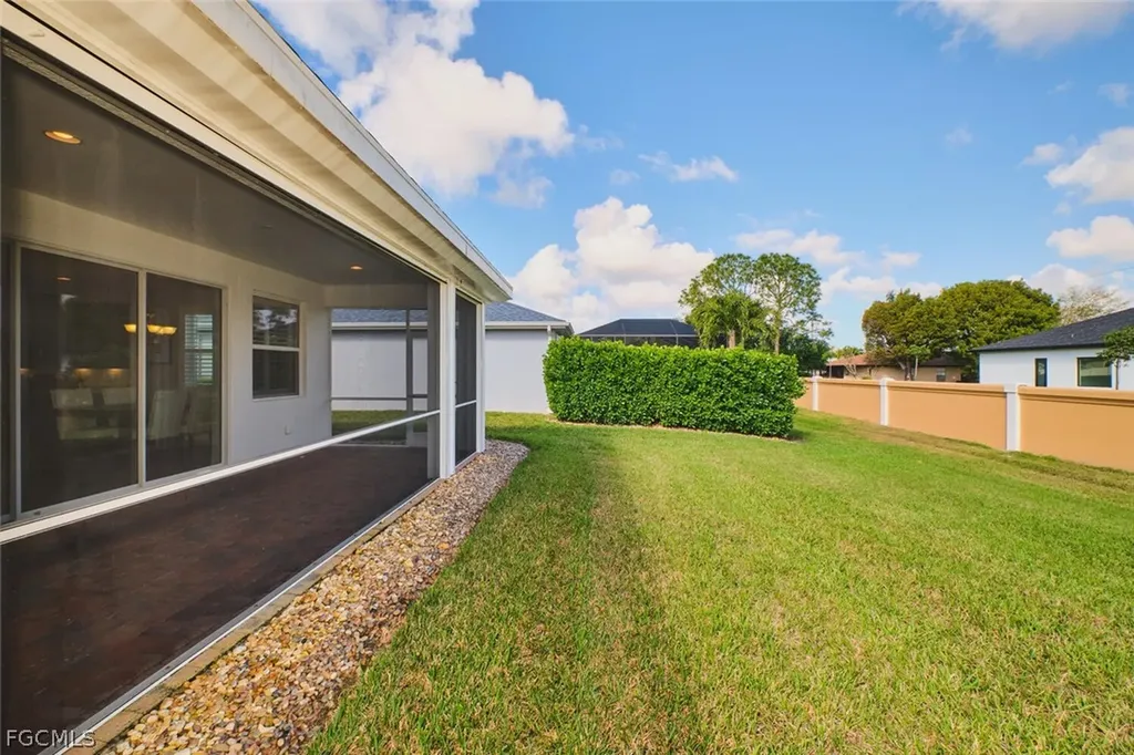 183 Destiny Circle Cape Coral FL 33990