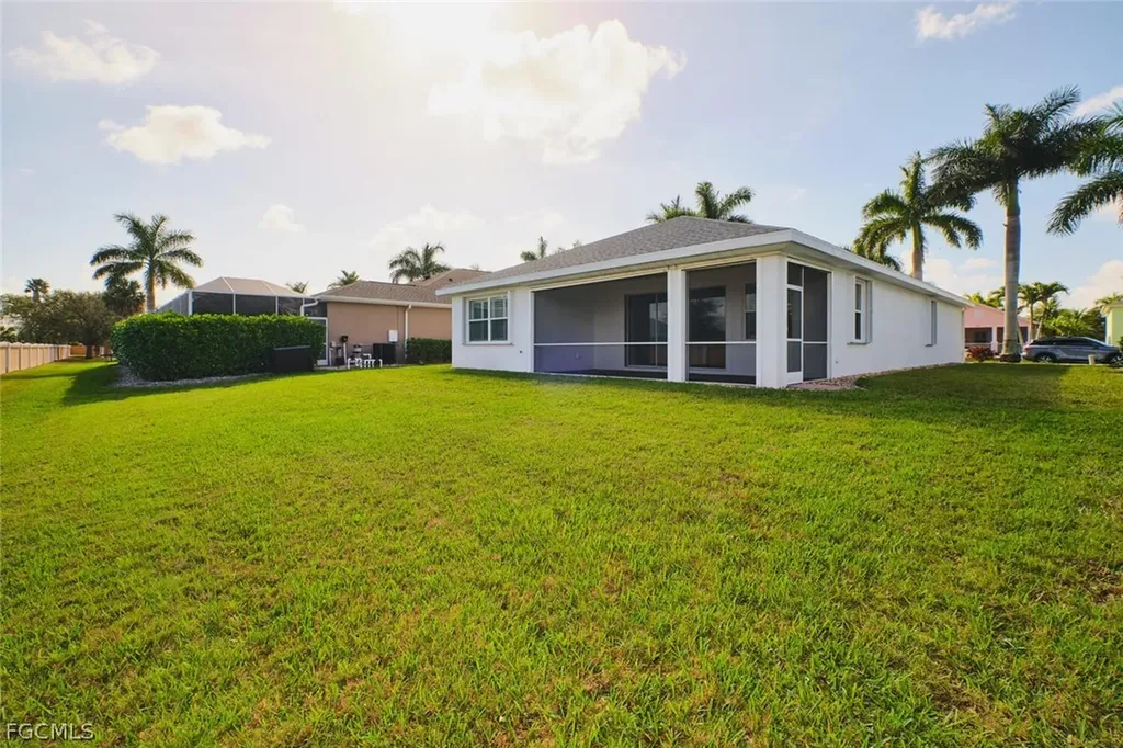 183 Destiny Circle Cape Coral FL 33990