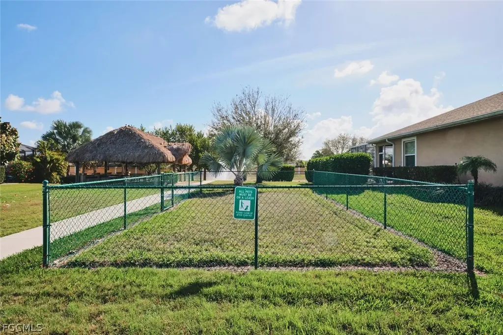 183 Destiny Circle Cape Coral FL 33990