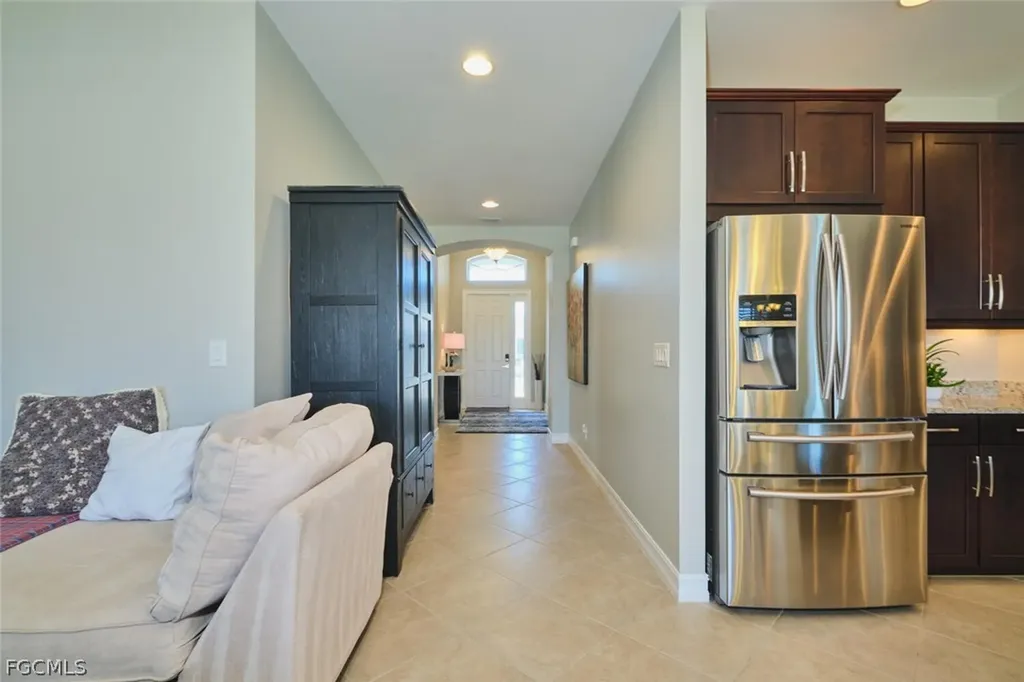 183 Destiny Circle Cape Coral FL 33990