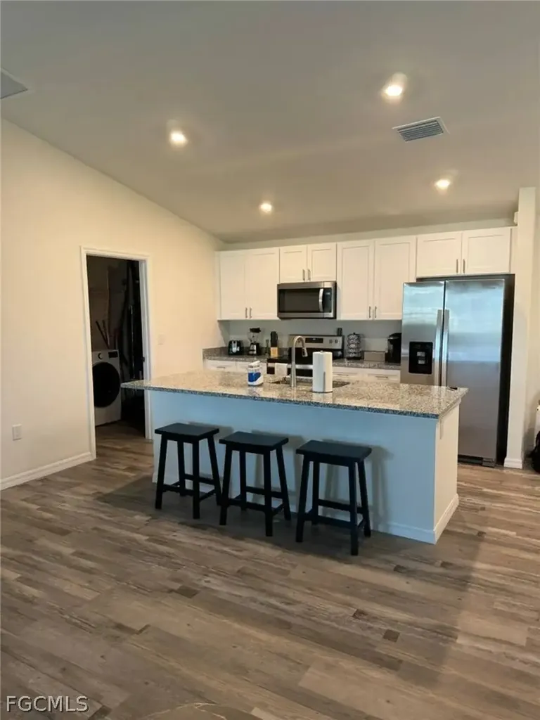 1618 NW 5th Place Cape Coral FL 33993