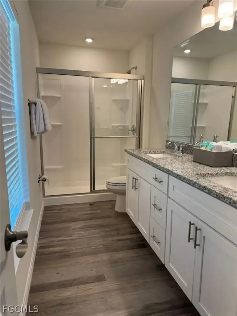1618 NW 5th Place Cape Coral FL 33993