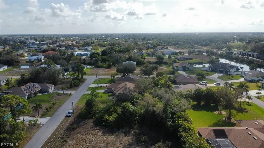 2908 NW 19th Street Cape Coral FL 33993