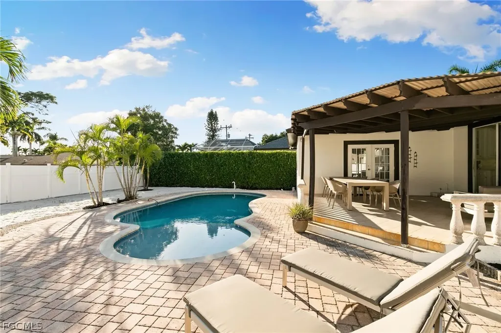 317 3rd Avenue Marco Island FL 34145