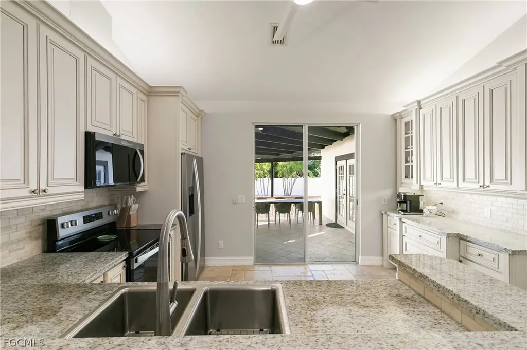 317 3rd Avenue Marco Island FL 34145