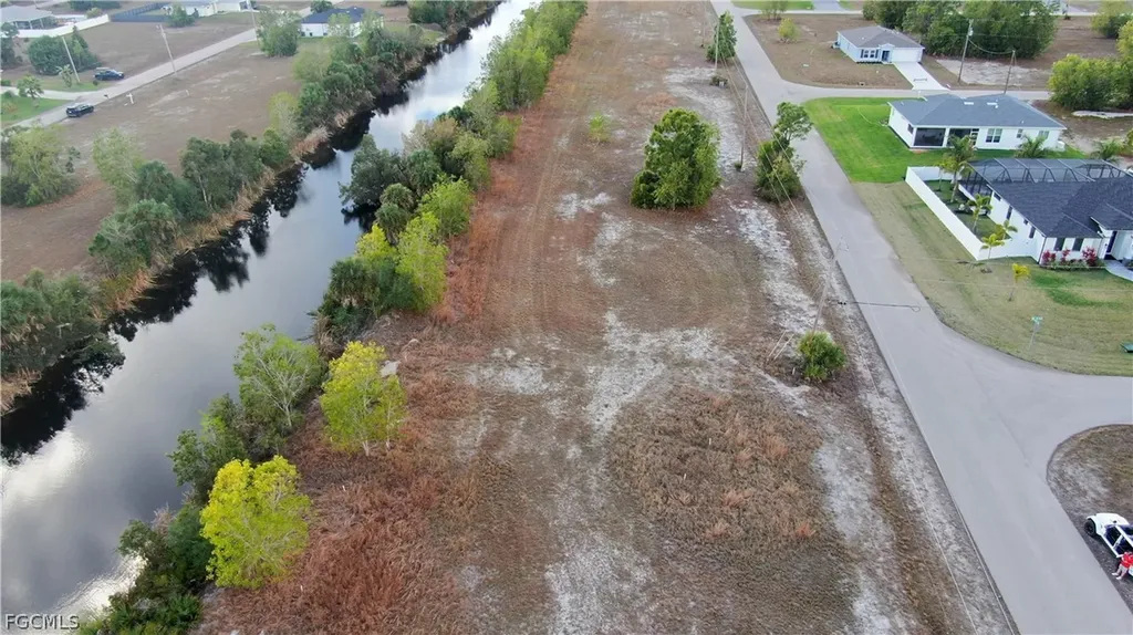 3712 NW 47th Street Cape Coral FL 33993
