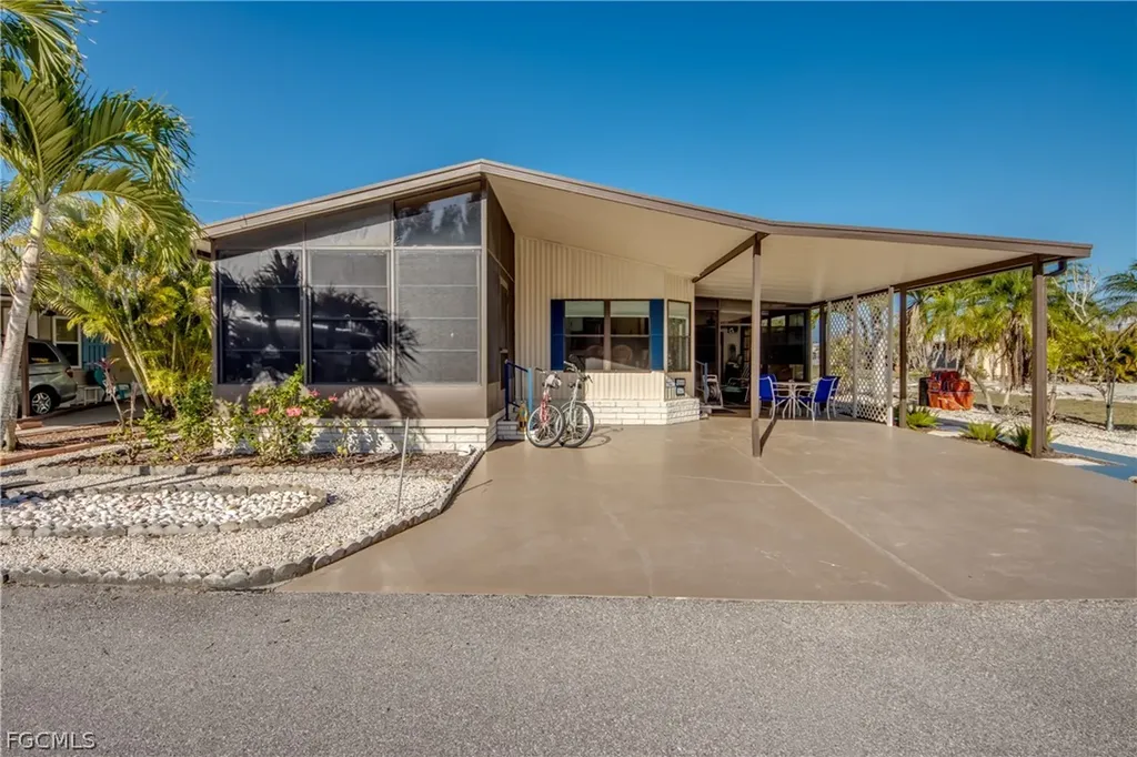 7169 Drum Drive St. James City FL 33956