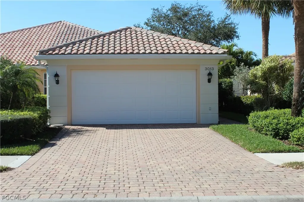 3013 Futuna Lane Naples FL 34119