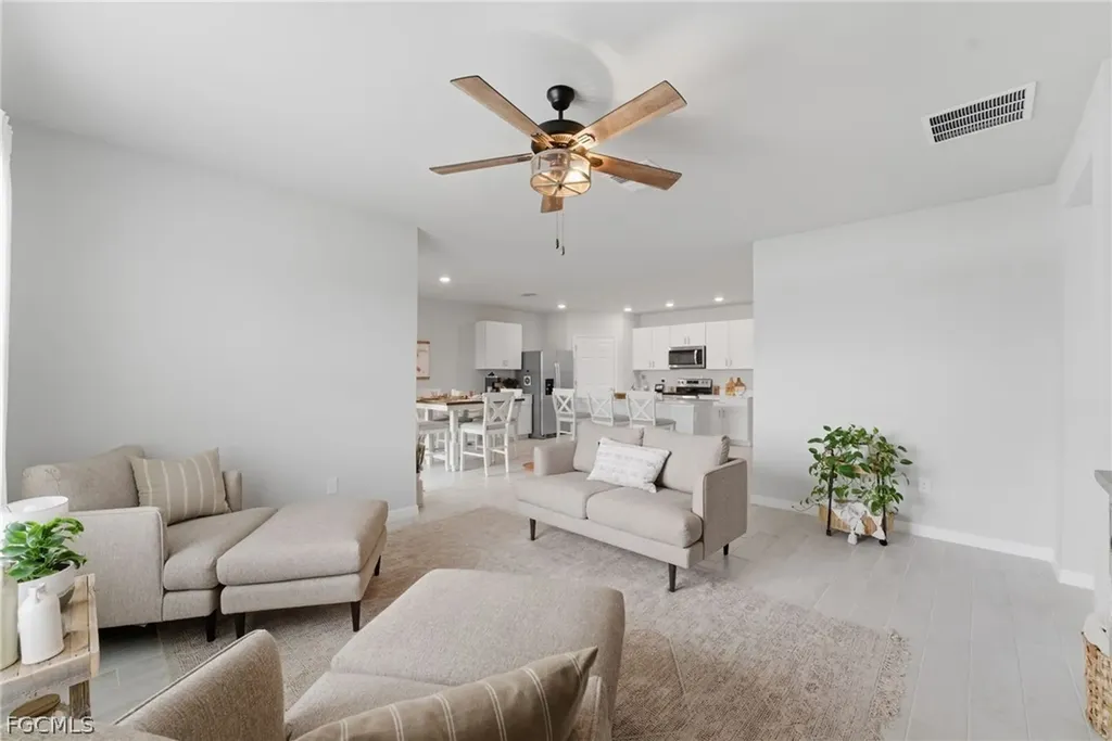 20337 Camino Torcido Loop North Fort Myers FL 33917
