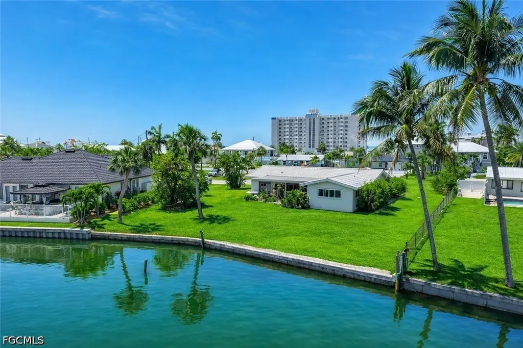 7861 Buccaneer Drive Fort Myers Beach FL 33931
