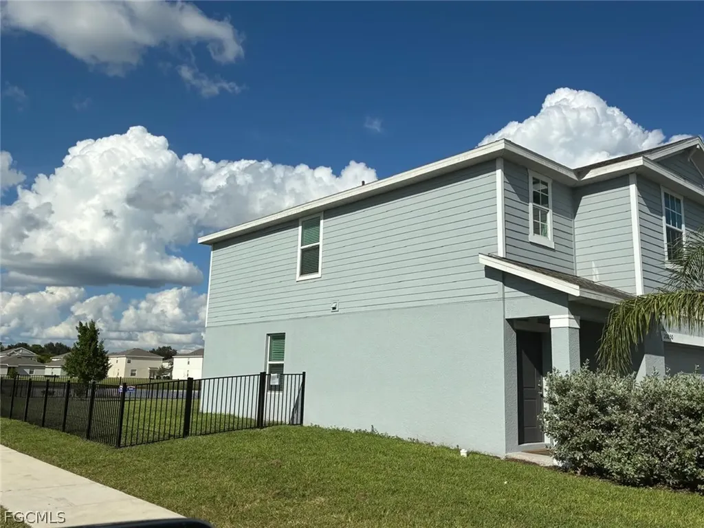 20050 Caroline Creek Place Lehigh Acres FL 33974
