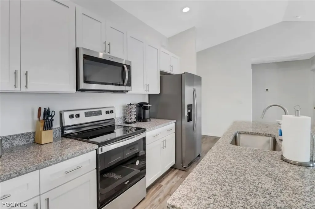 1210 NE 19th Place Cape Coral FL 33909
