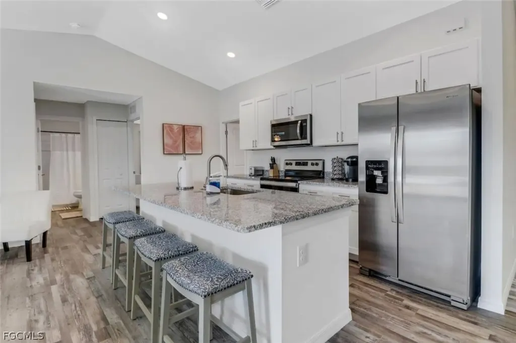 1210 NE 19th Place Cape Coral FL 33909