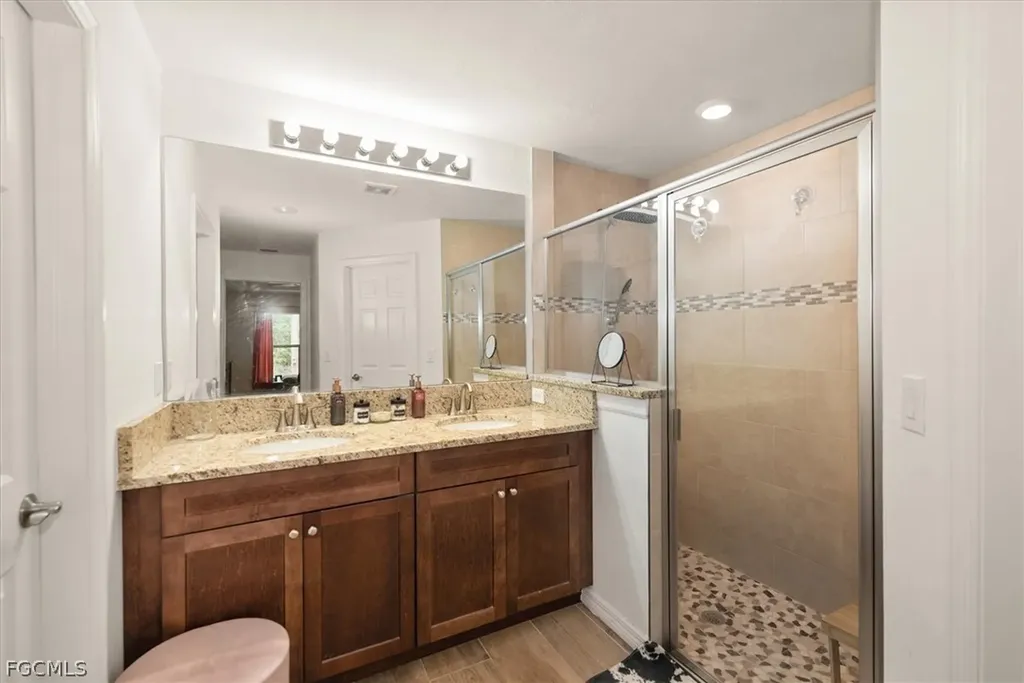 3820 Hillandale Street Fort Myers FL 33905