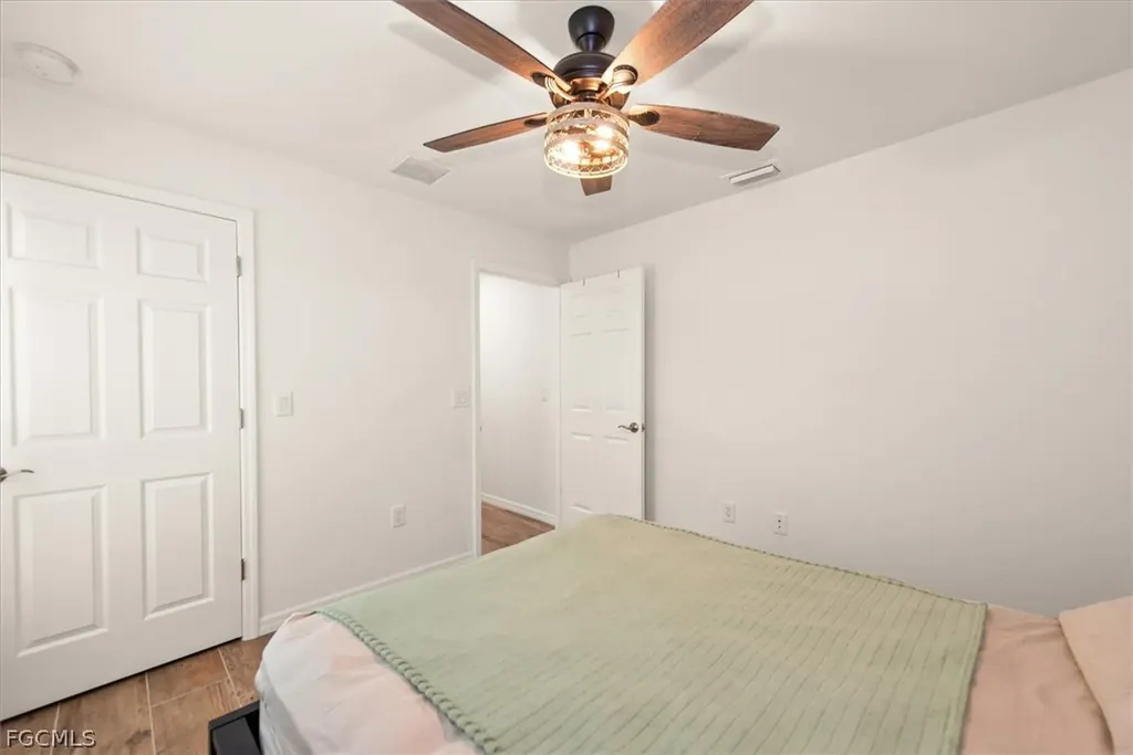 3820 Hillandale Street Fort Myers FL 33905