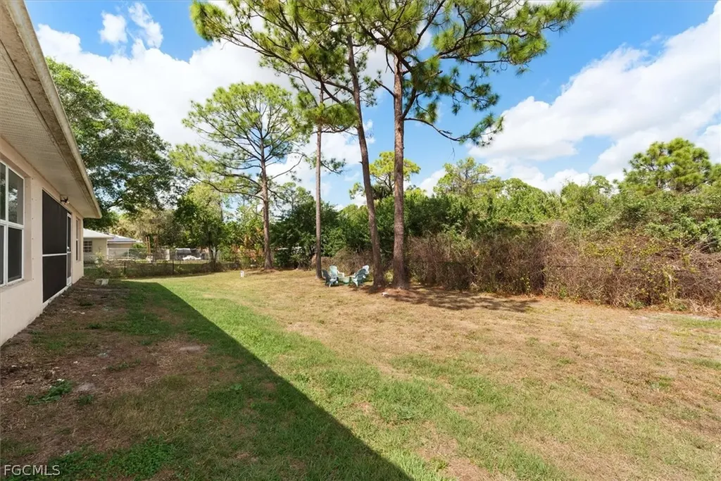 3820 Hillandale Street Fort Myers FL 33905