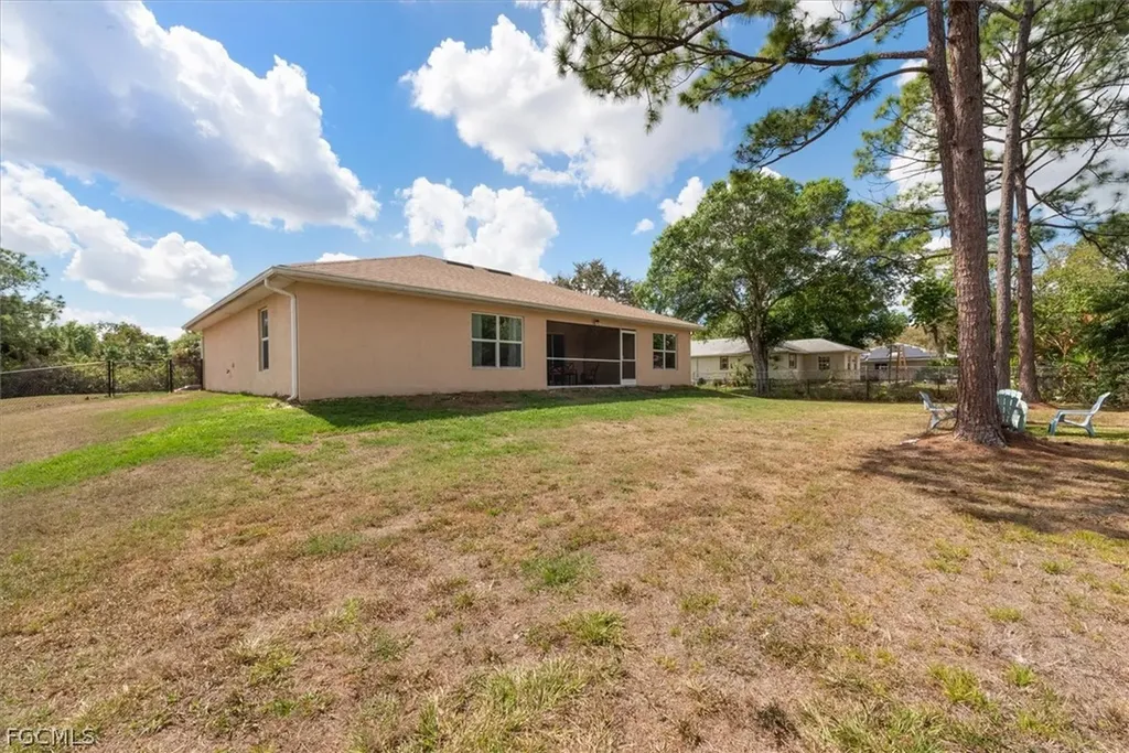 3820 Hillandale Street Fort Myers FL 33905
