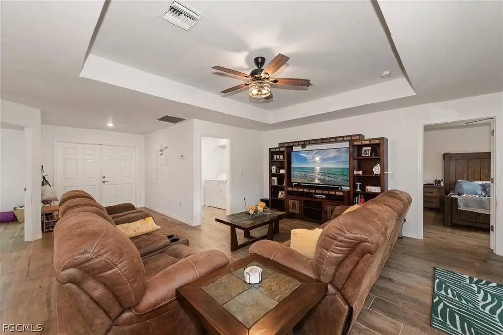 3820 Hillandale Street Fort Myers FL 33905