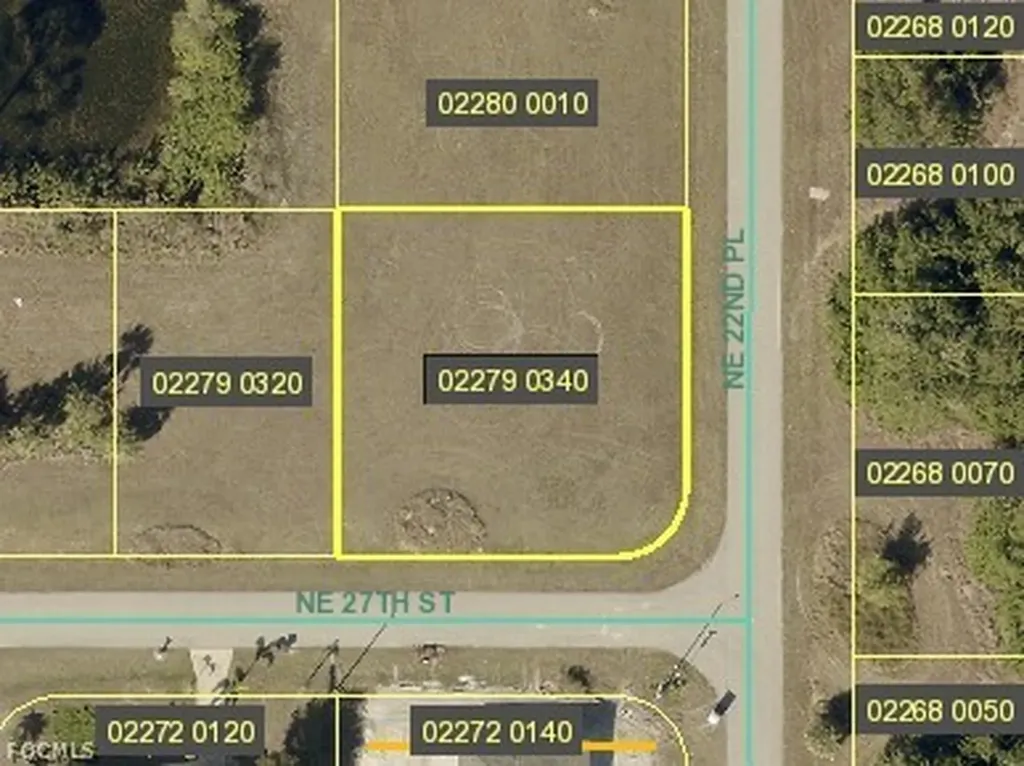 2704 NE 22nd Place Cape Coral FL 33909