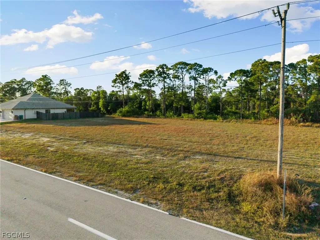 401 Wilmington Parkway Cape Coral FL 33993