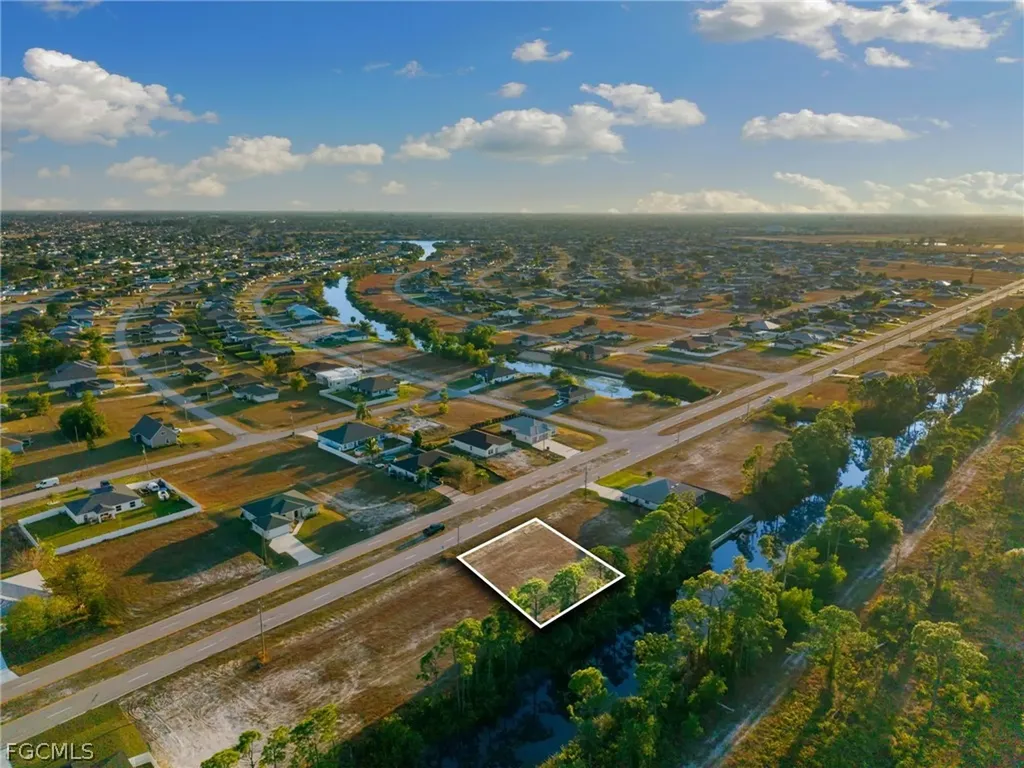 401 Wilmington Parkway Cape Coral FL 33993