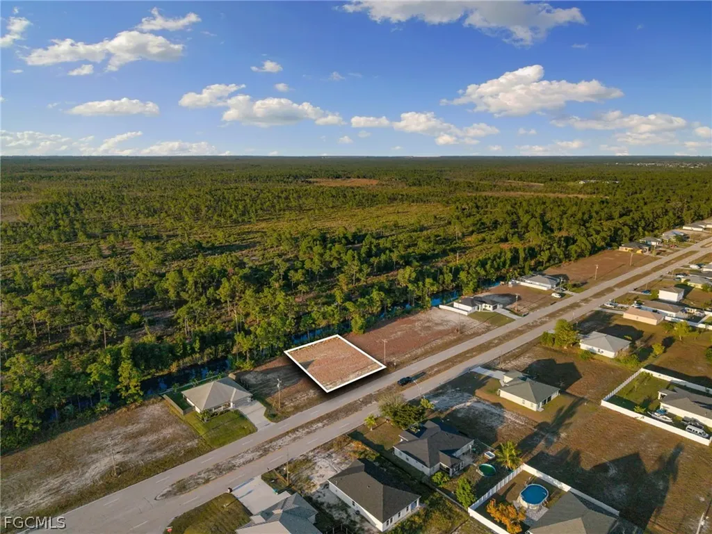 401 Wilmington Parkway Cape Coral FL 33993