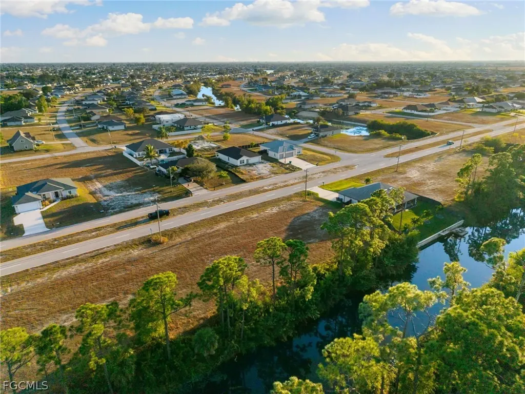 401 Wilmington Parkway Cape Coral FL 33993