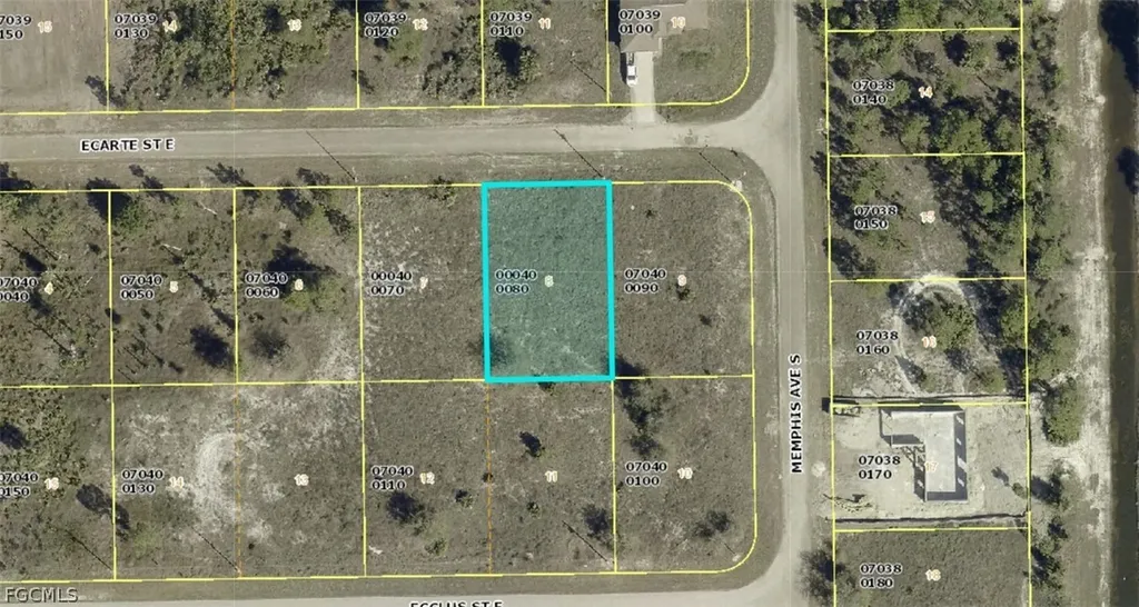 1226 Escarte Street E Lehigh Acres FL 33974