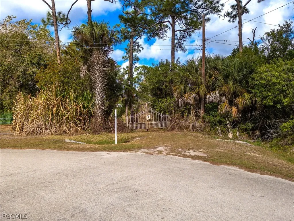3680 W Double J Acres Road Labelle FL 33935
