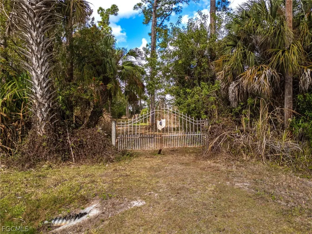 3680 W Double J Acres Road Labelle FL 33935