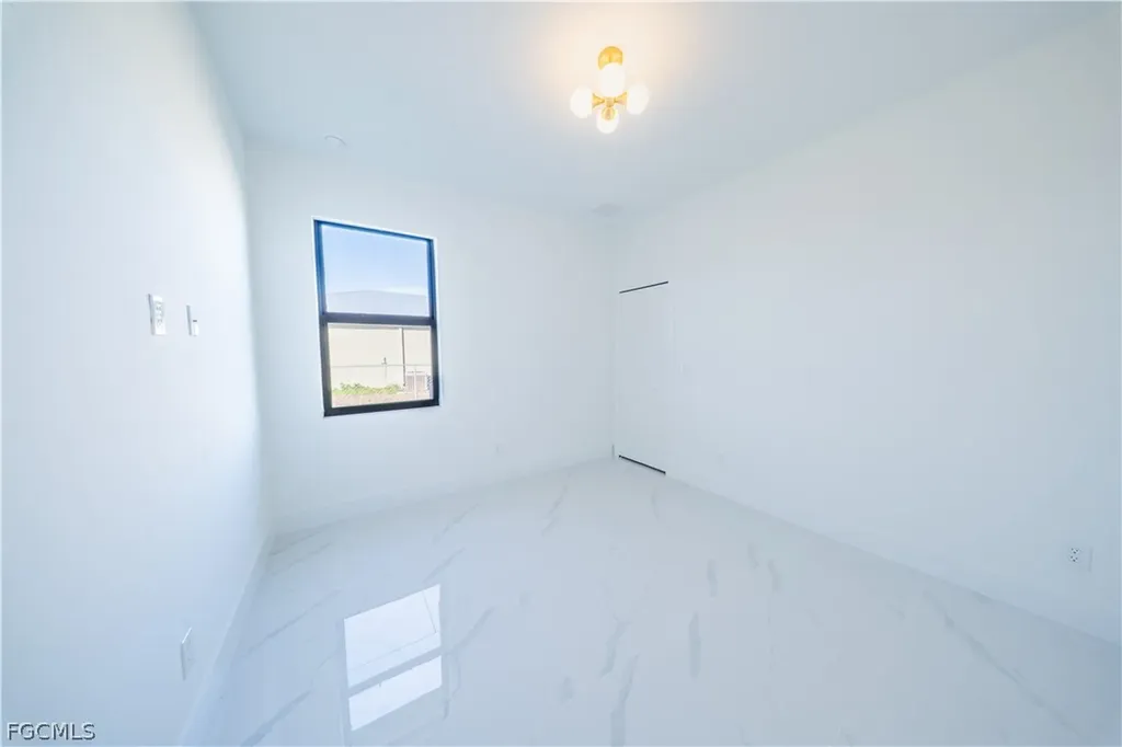 9035 E Broad Circle Labelle FL 33935